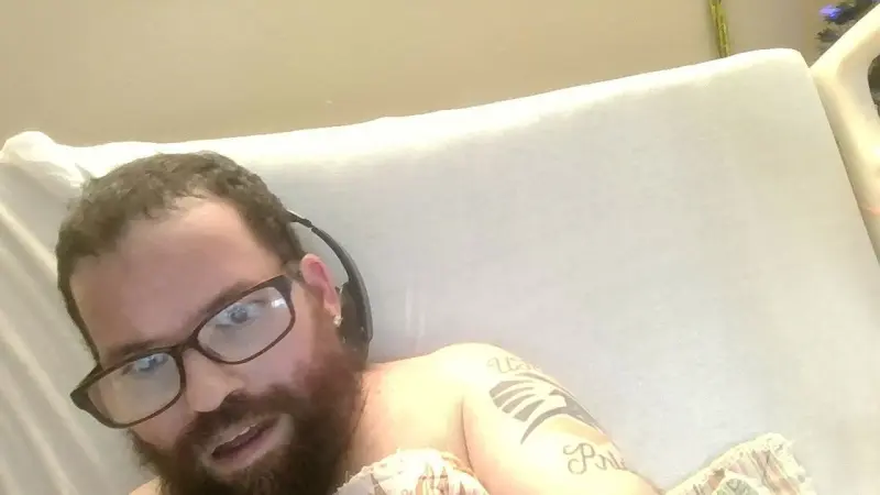 princeofwheels4 (18) male from US - sexting partner