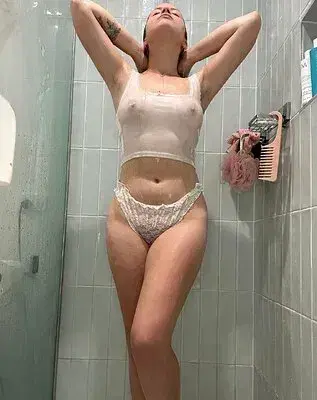 pubjotpad (18) female from US - sexting partner