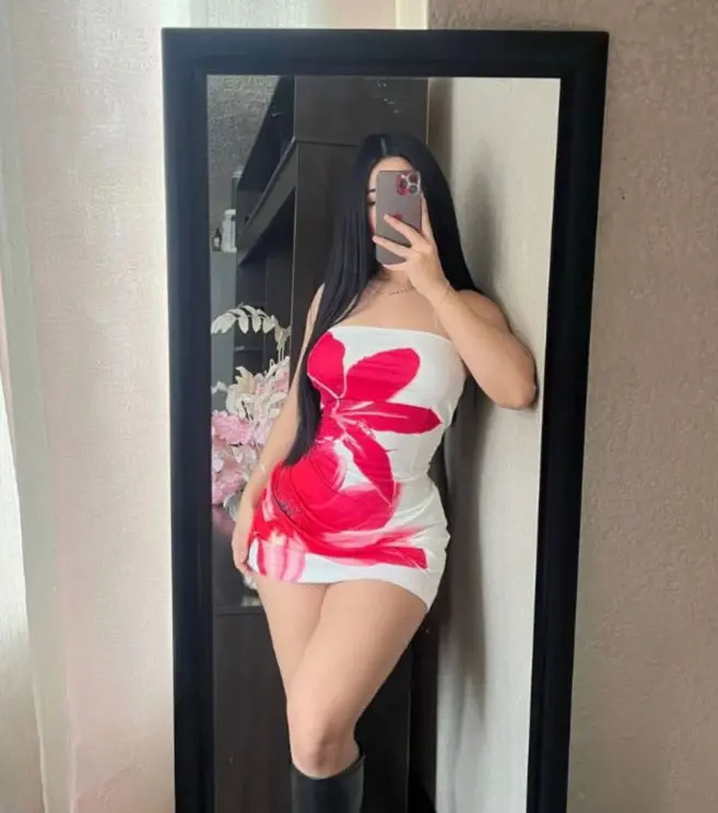 qepupufi (23) female from US - sexting partner