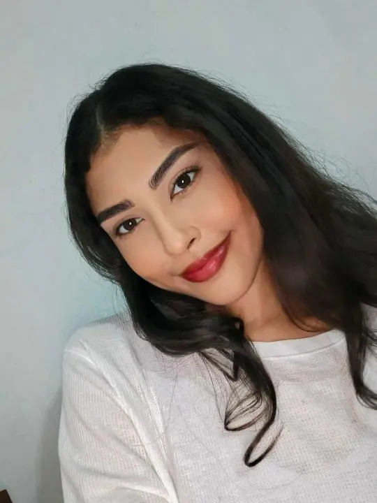 quwody (18) female from US - sexting partner