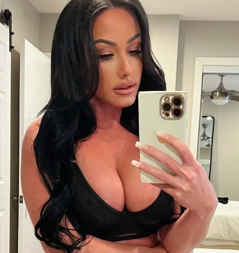 rachealmavis16 (18) female from US - sexting partner