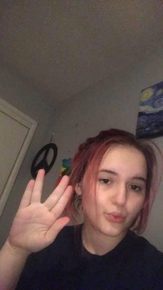 rachel9636 (18) female from DE - sexting partner