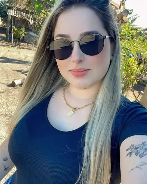 rafiyop732 (18) female from TZ - sexting partner