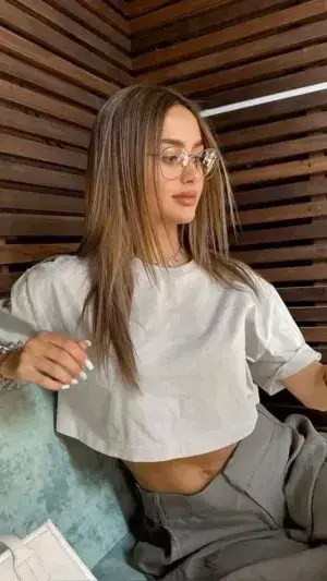 ralixax715 (23) female from GB - sexting partner