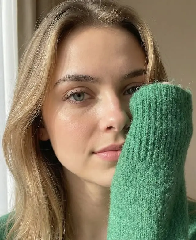 raloka4348 (18) female from GB - sexting partner