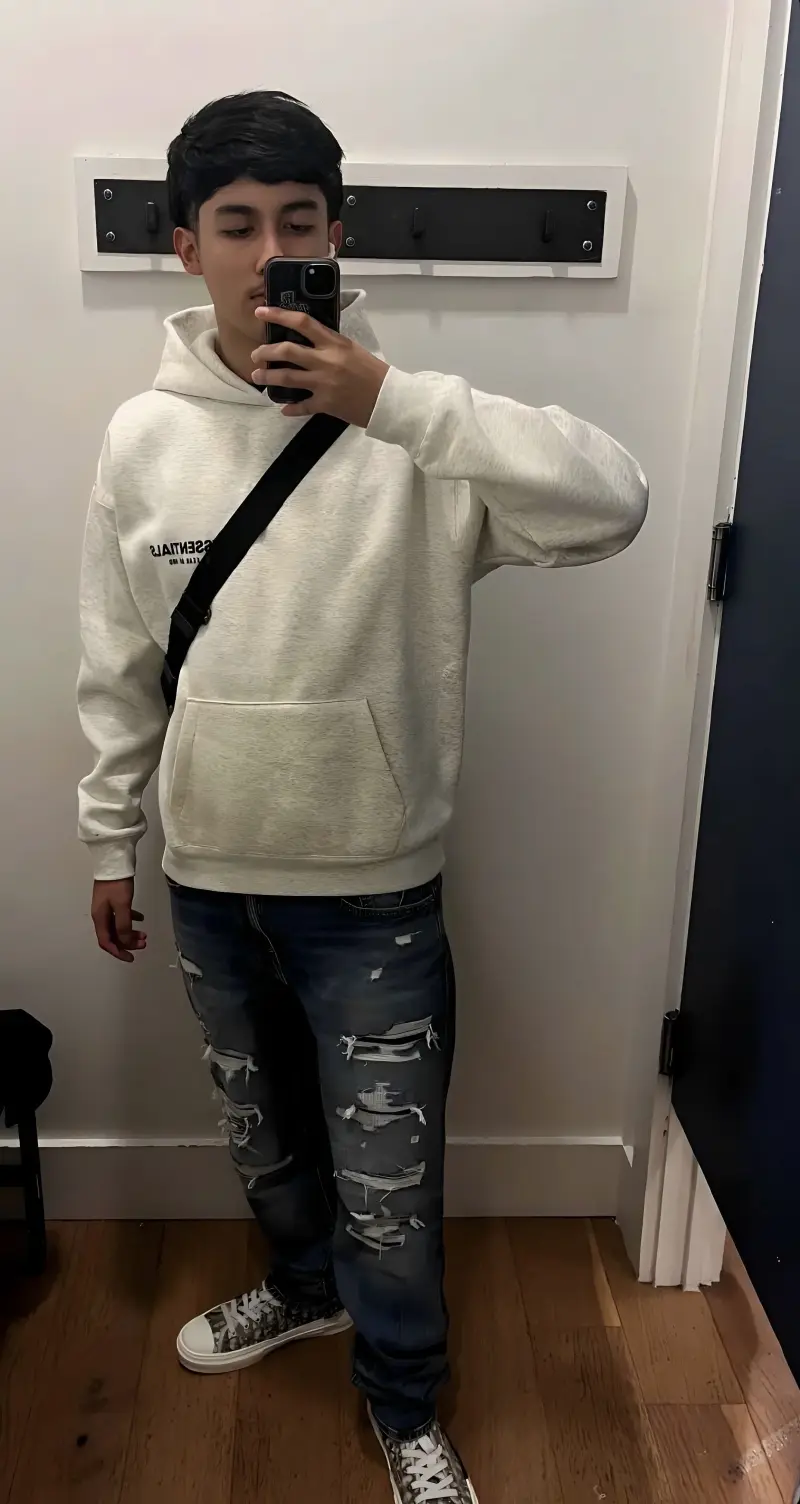 ramirezg1406 (18) male from US - sexting partner