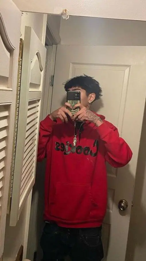 randyflrz915 (24) male from US - sexting partner