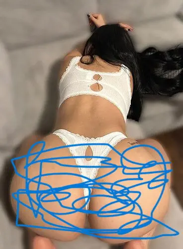 rawili (26) female from GB - sexting partner