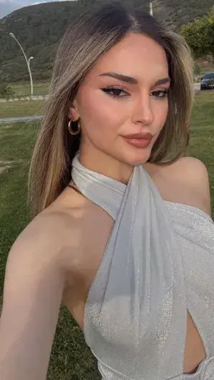 refoc98891 (18) female from DE - sexting partner