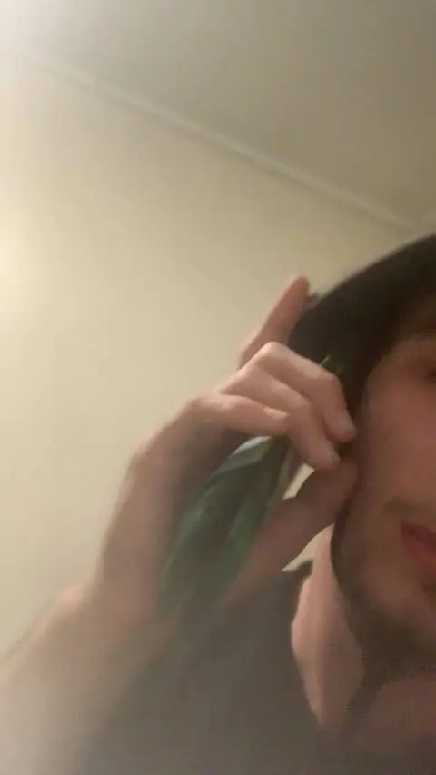 rhysss- (18) male from AU - similar profile