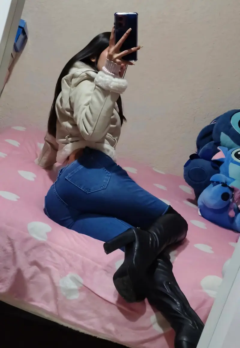 risotiy890 (18) female from GB - sexting partner