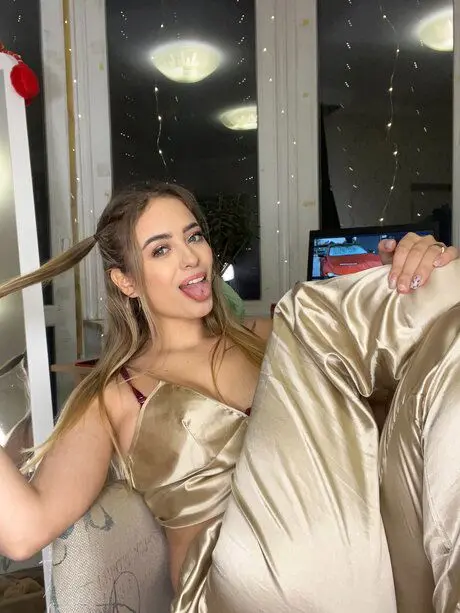 rocoxi1632 - United States sexting partner