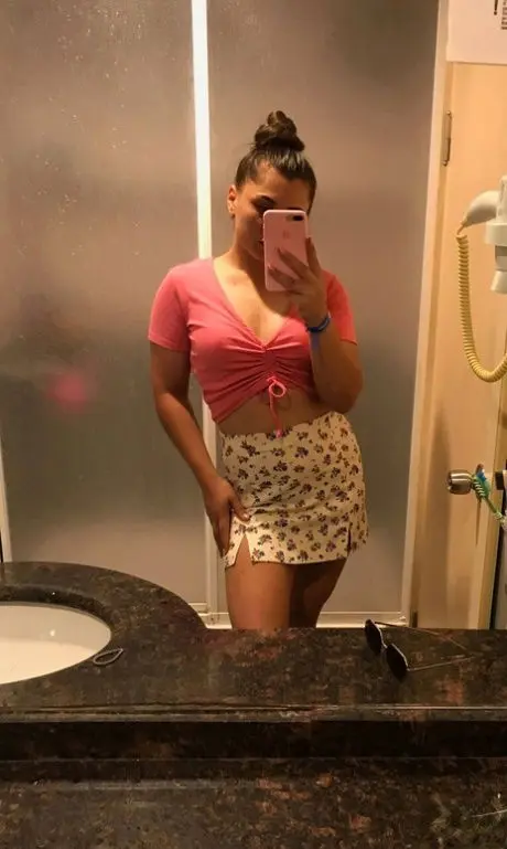 ronafov150 (18) female from US - sexting partner