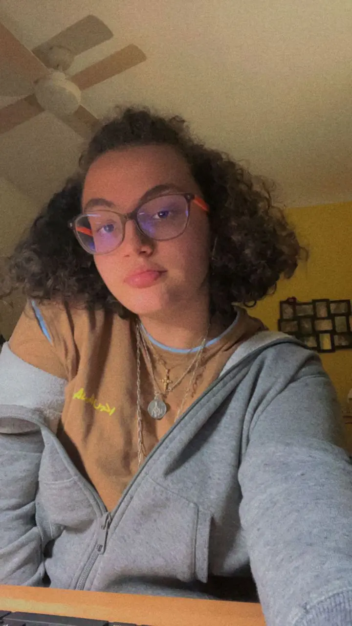 rosemary8199 (18) female from US - sexting partner