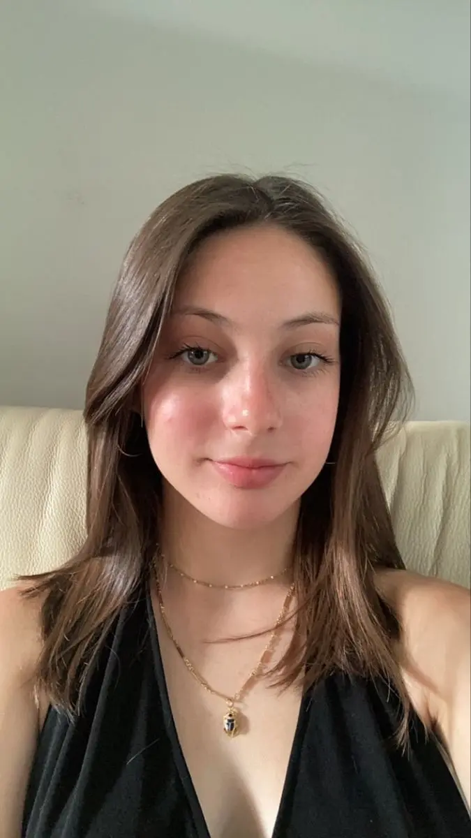 s94012267 (18) female from US - sexting partner