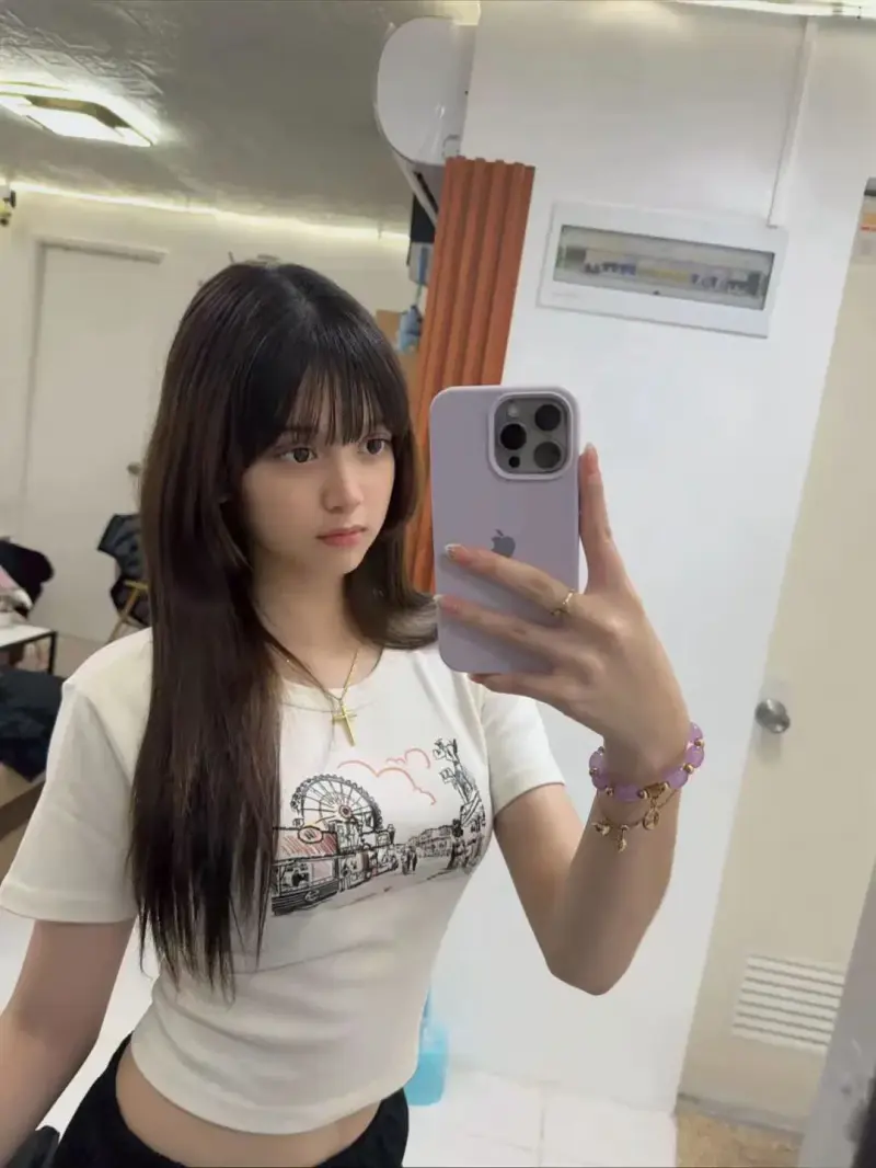 sadedos999 (18) female from US - sexting partner