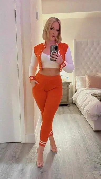 sameoyoiejj (18) female from AU - sexting partner