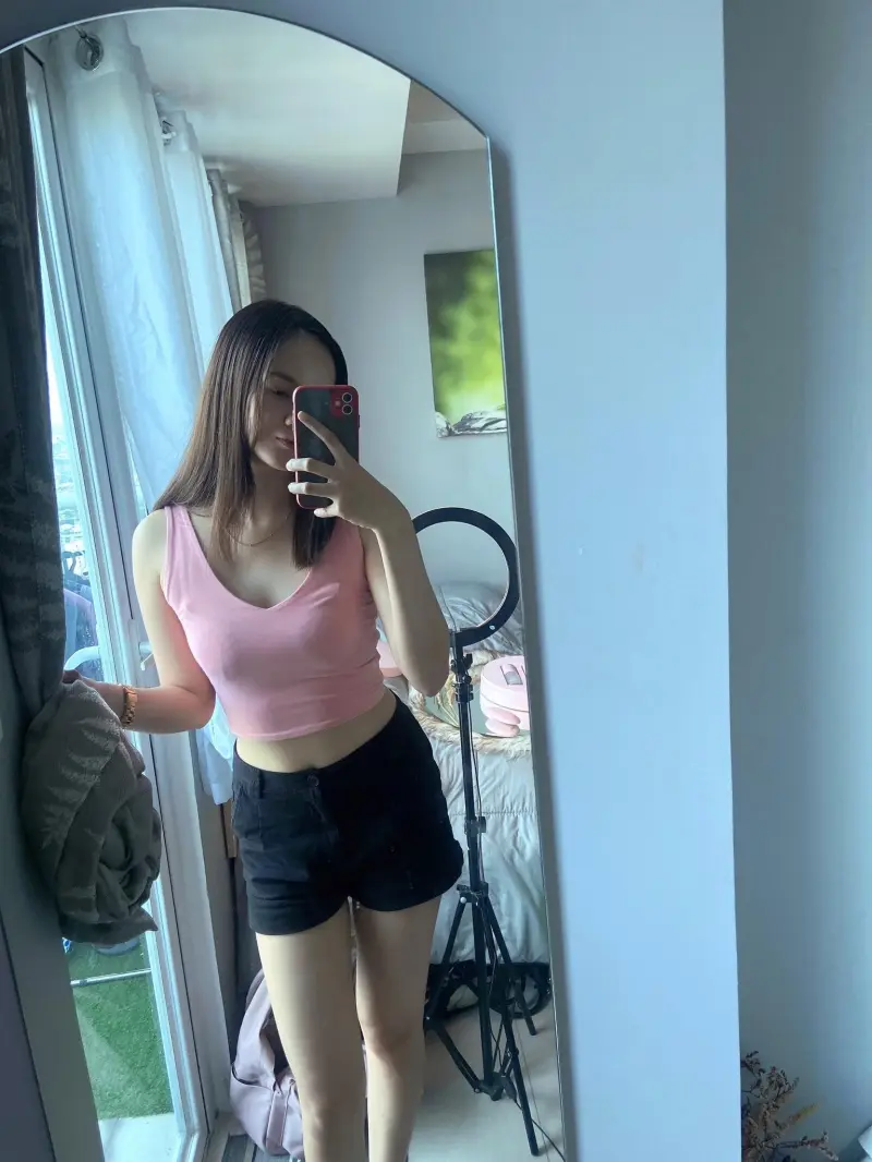 samolax202 (18) female from DE - sexting partner