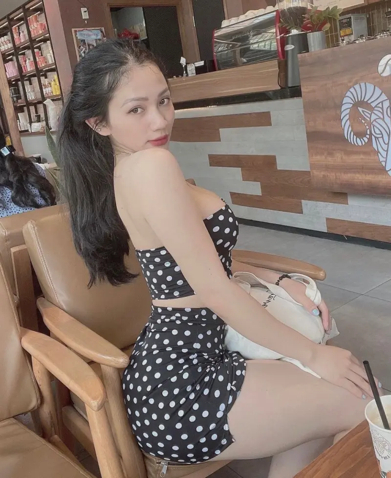 sapfadleg (18) female from US - sexting partner