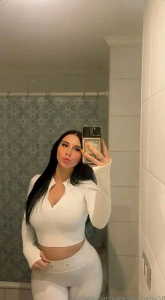 savupet (18) female from US - sexting partner