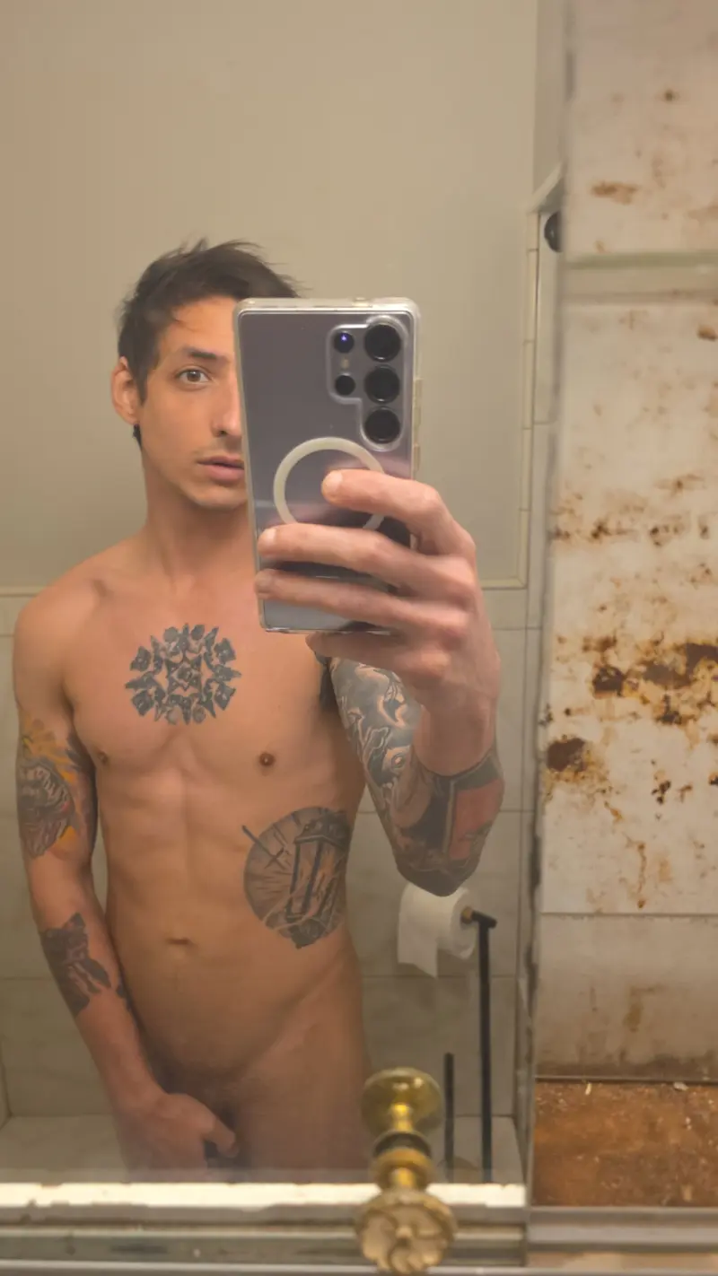 seanoliphant123 (30) male from US - sexting partner