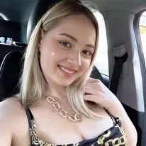 segawage (18) female from GB - sexting partner