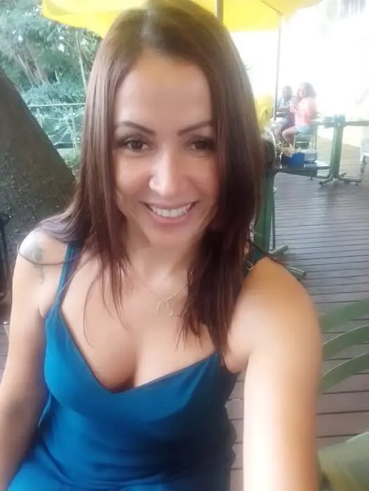 selima4074 (18) female from GB - sexting partner