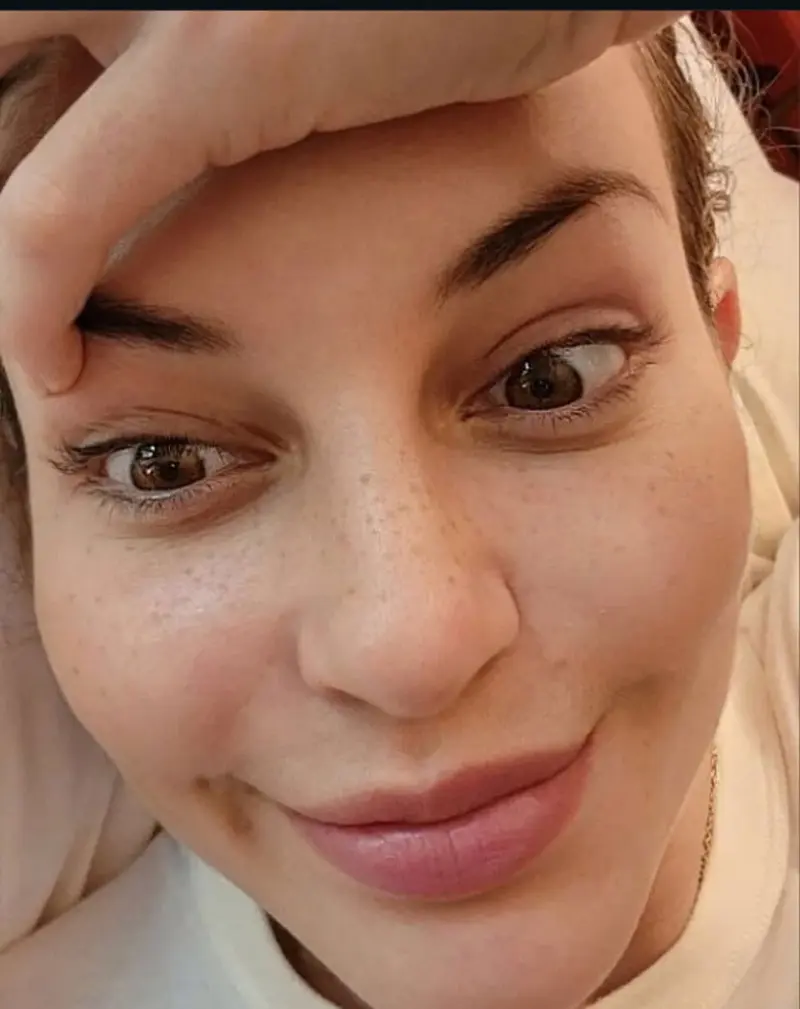 senicob (18) female from US - sexting partner