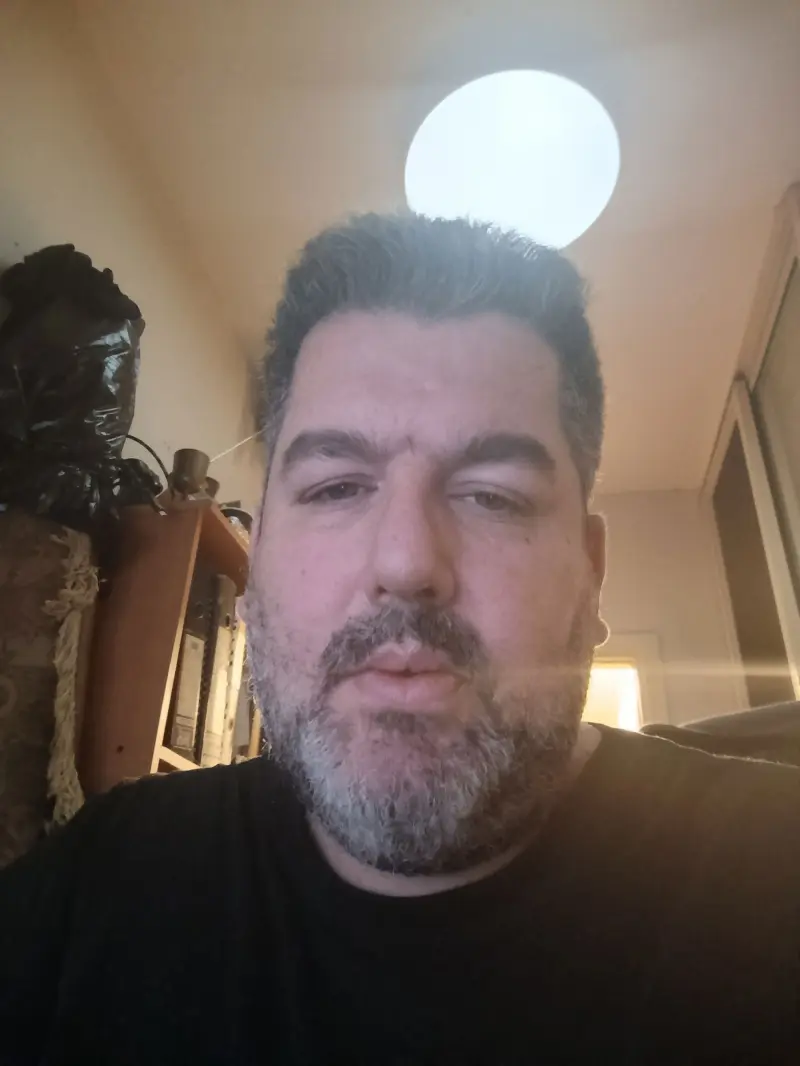 shimimarxianox (46) male from IL - sexting partner