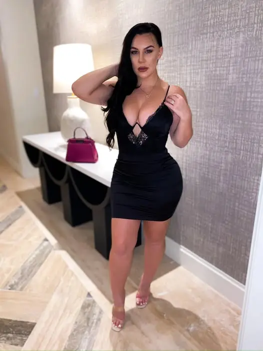 sixigim990 (18) female from SD - sexting partner