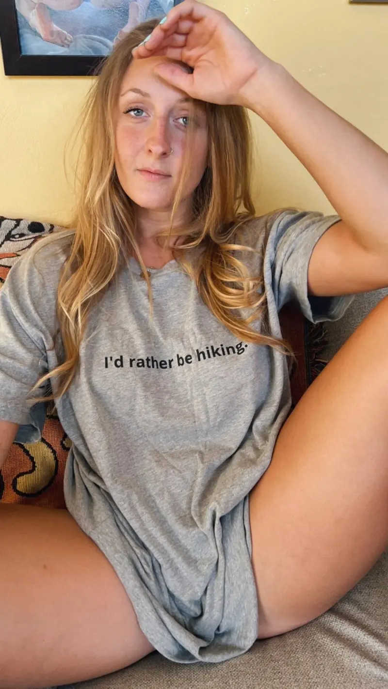 talk2leslie24 (18) female from US - sexting partner