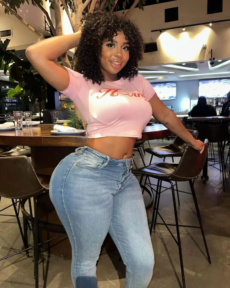 tammysexy606 (18) female from US - sexting partner