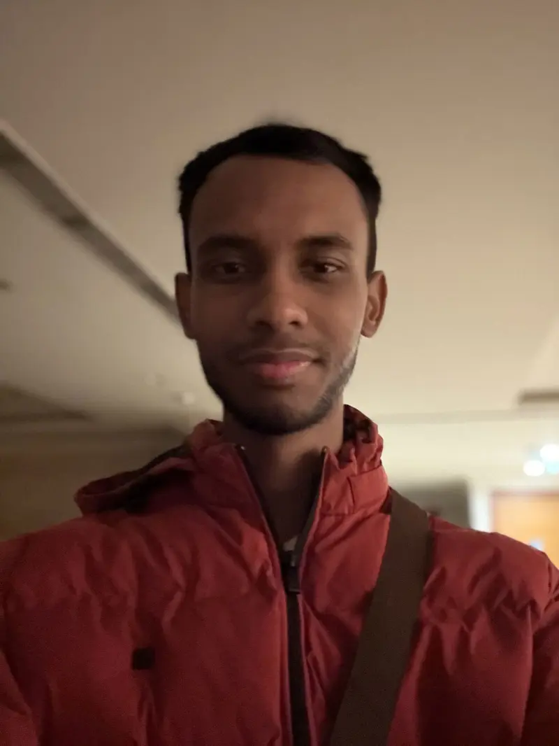 tanmoynath2005 (21) male from AU - sexting partner