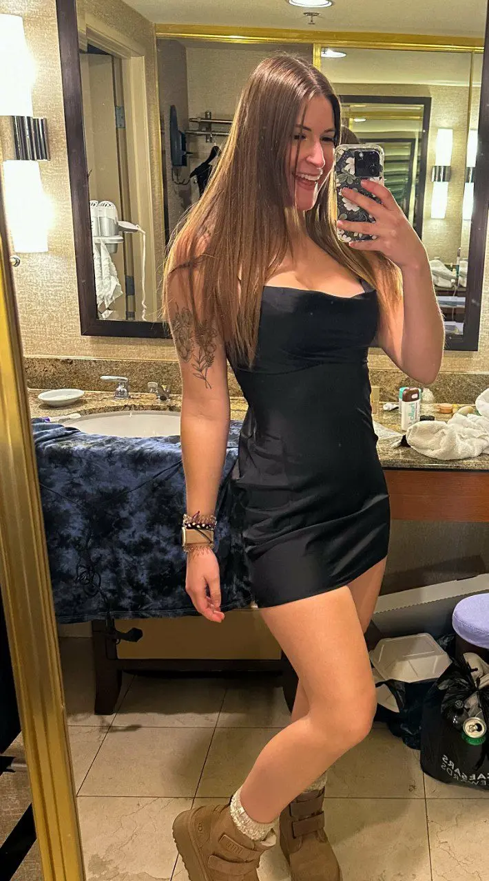 tapolaf825 (18) female from GB - sexting partner