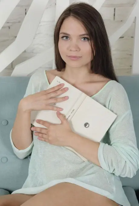 tarox96109 (18) female from AZ - sexting partner