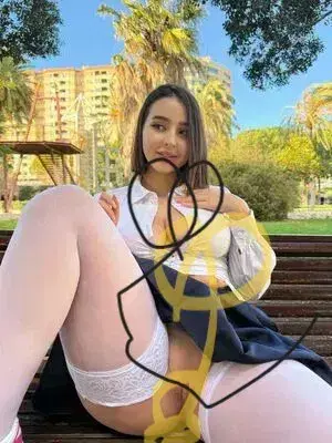 tayavo7651 (18) female from US - sexting partner