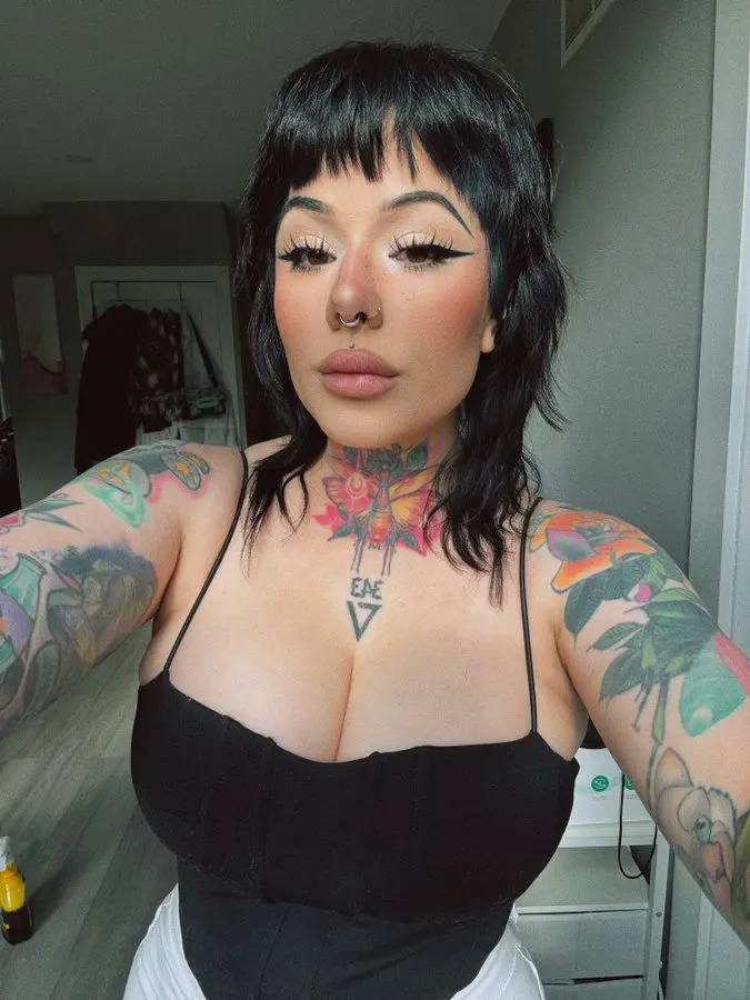 temobi3049 (18) female from US - sexting partner