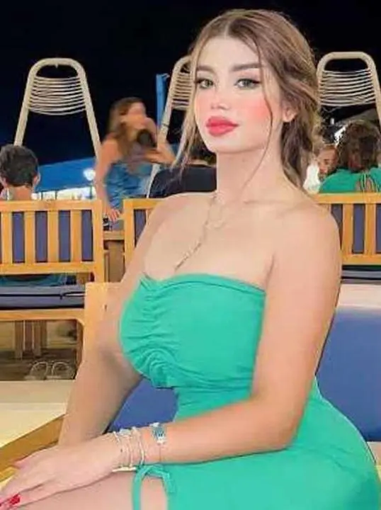 tesiky (18) female from US - sexting partner