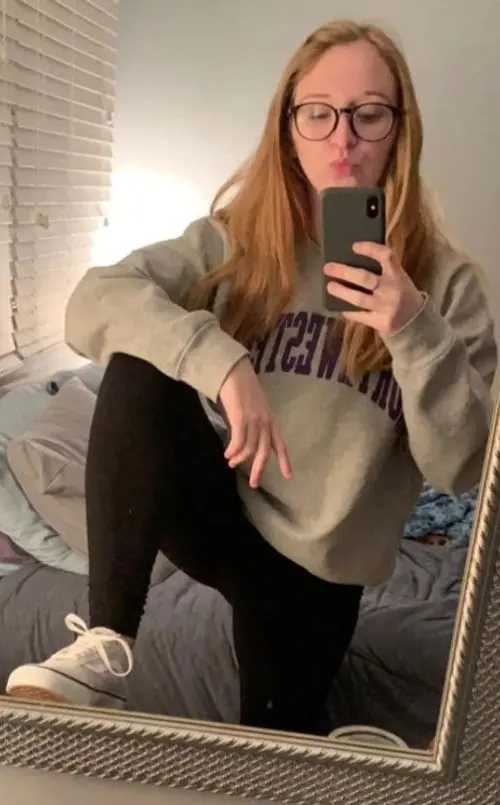 tibaxec954 (18) female from US - sexting partner