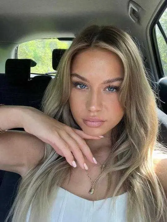 tiluqafa (24) female from US - sexting partner