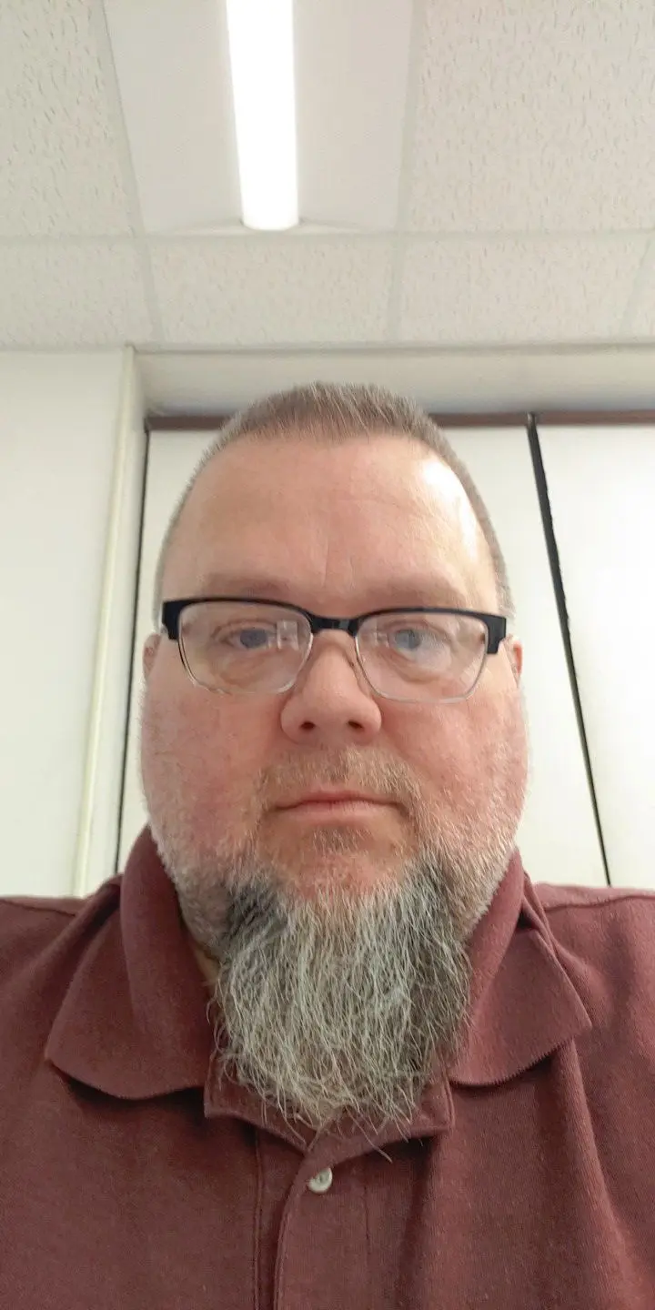 tiomerg (18) male from US - sexting partner