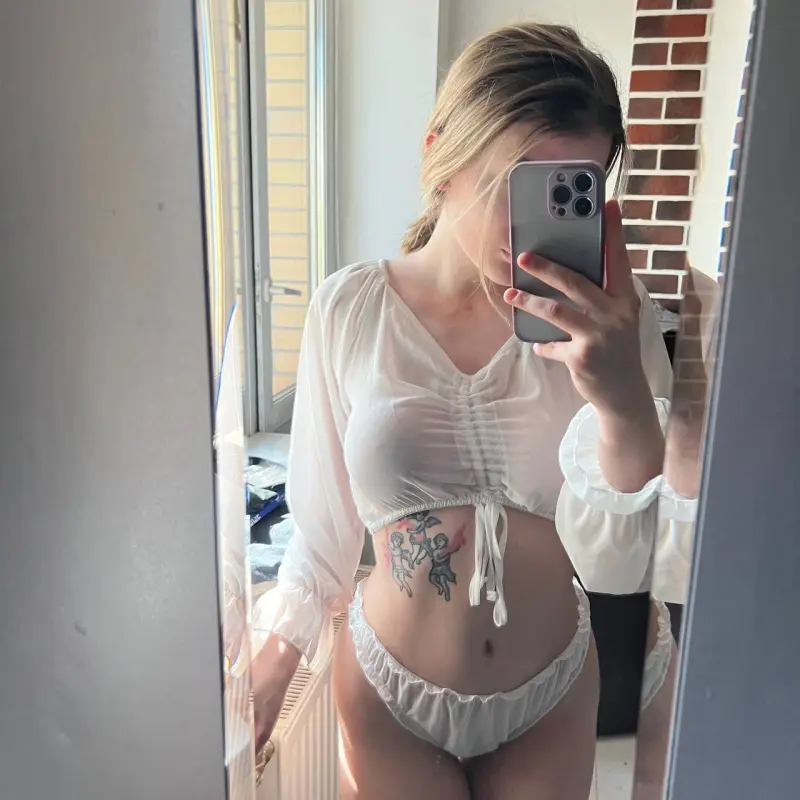 toferis321 (18) female from DE - sexting partner