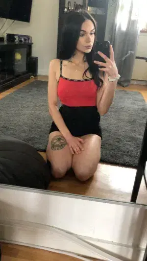 tokirav326 (22) female from US - sexting partner