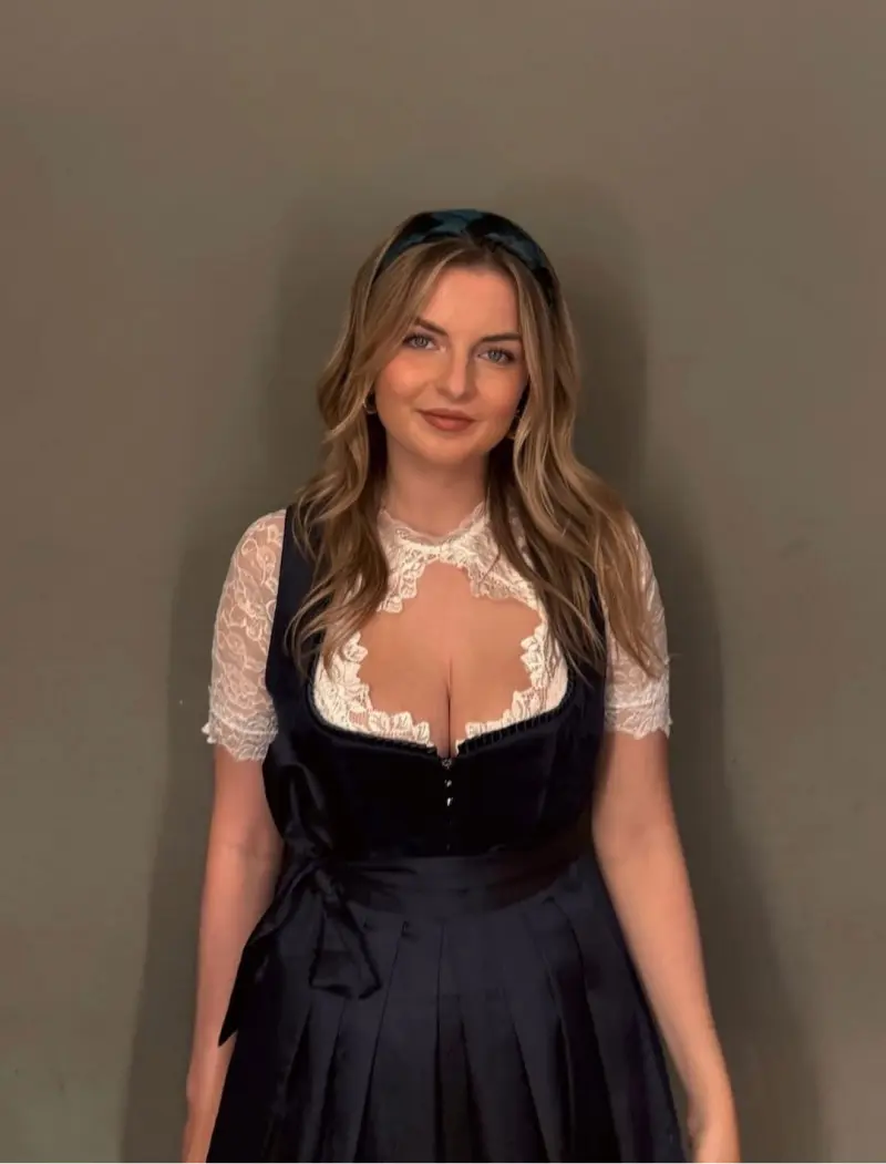 toreng (18) female from US - sexting partner