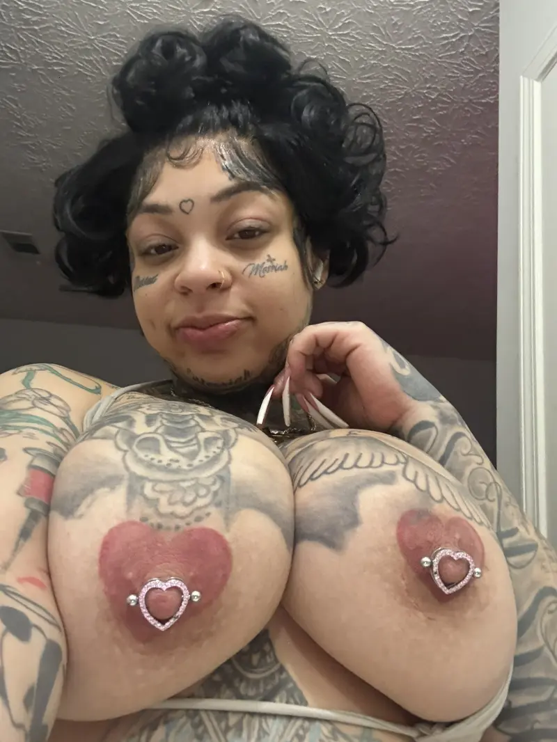 towaptif (18) female from US - sexting partner