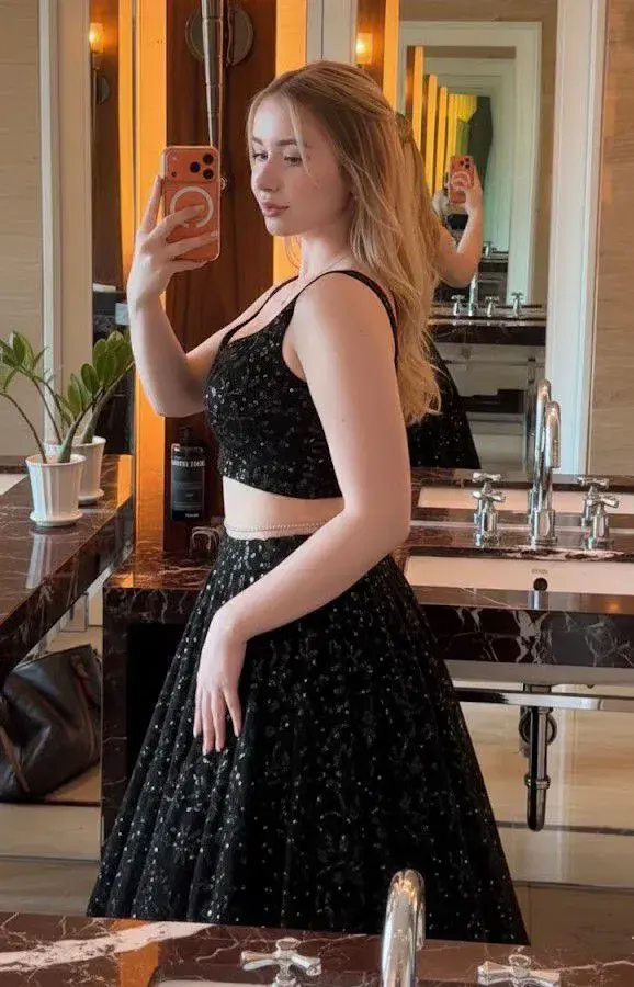 towipey325 (18) female from NO - sexting partner