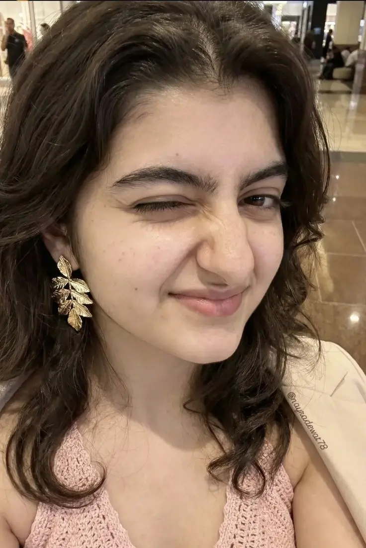 trisha88388 (18) female from US - sexting partner