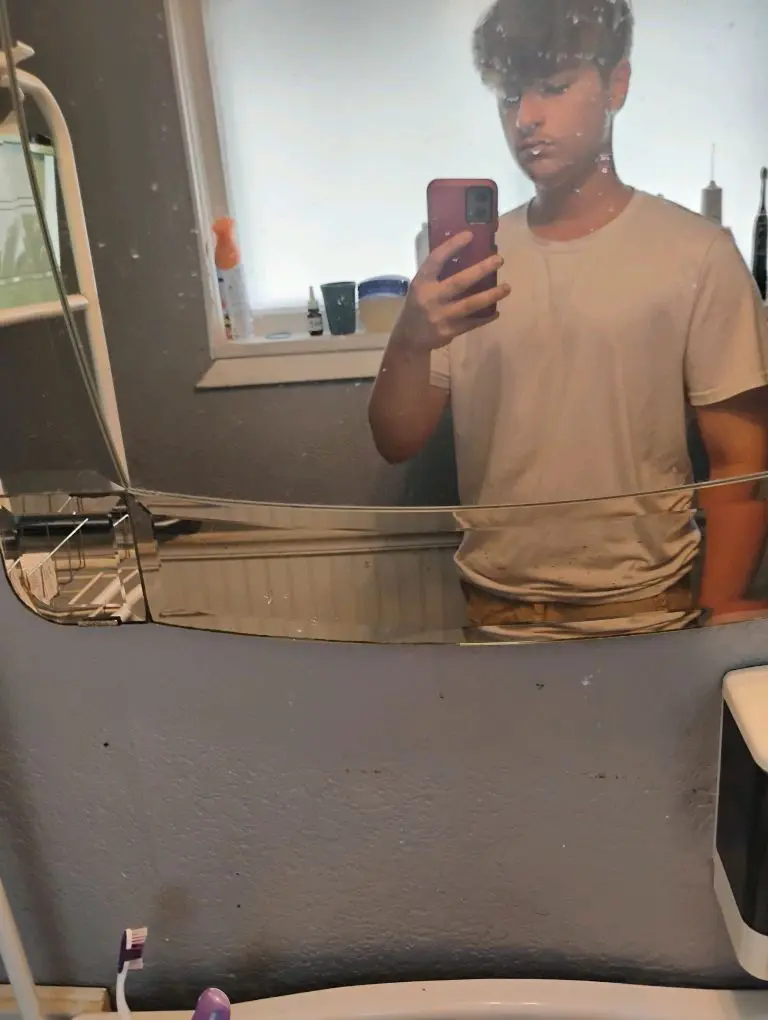 tristan0622 (19) male from US - sexting partner