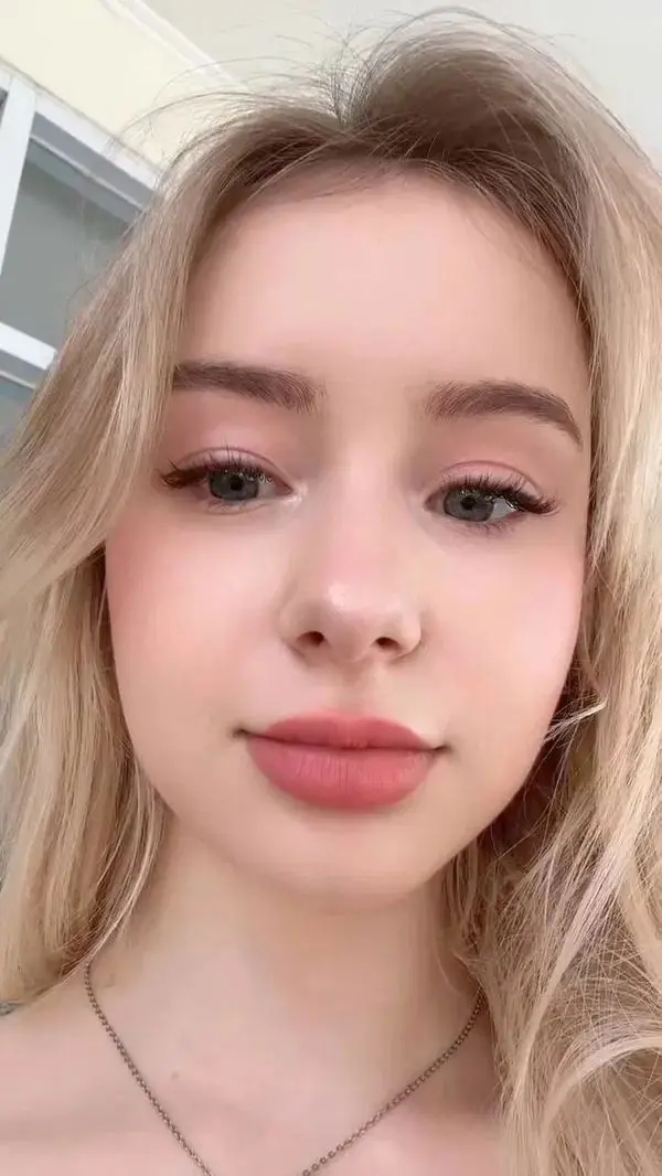 u60pzvivbi (18) female from JP - sexting partner