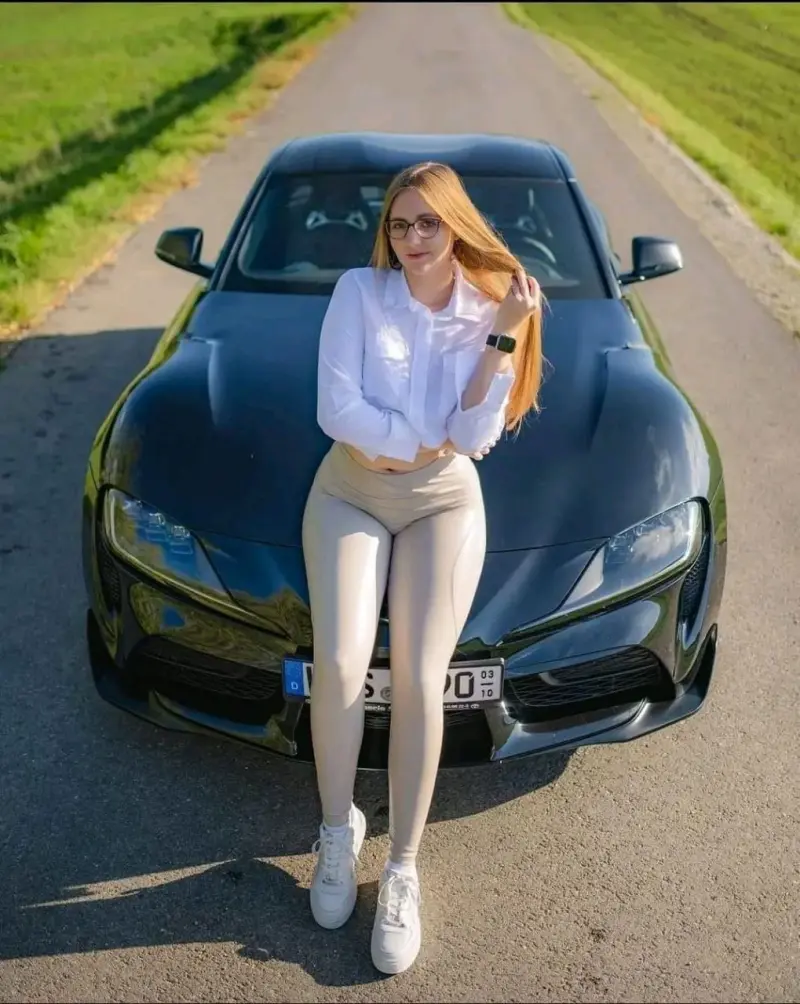 vabiwghv (18) female from GB - sexting partner